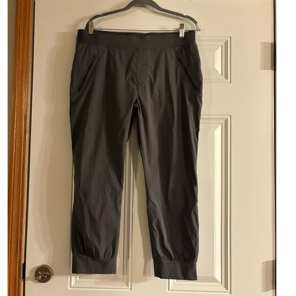 Eddie Bauer Women’s Joggers Size 12 - Picture 1 of 2